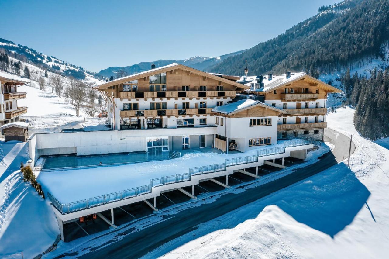 Hotel Thurnerhof Saalbach-Hinterglemm Exterior photo